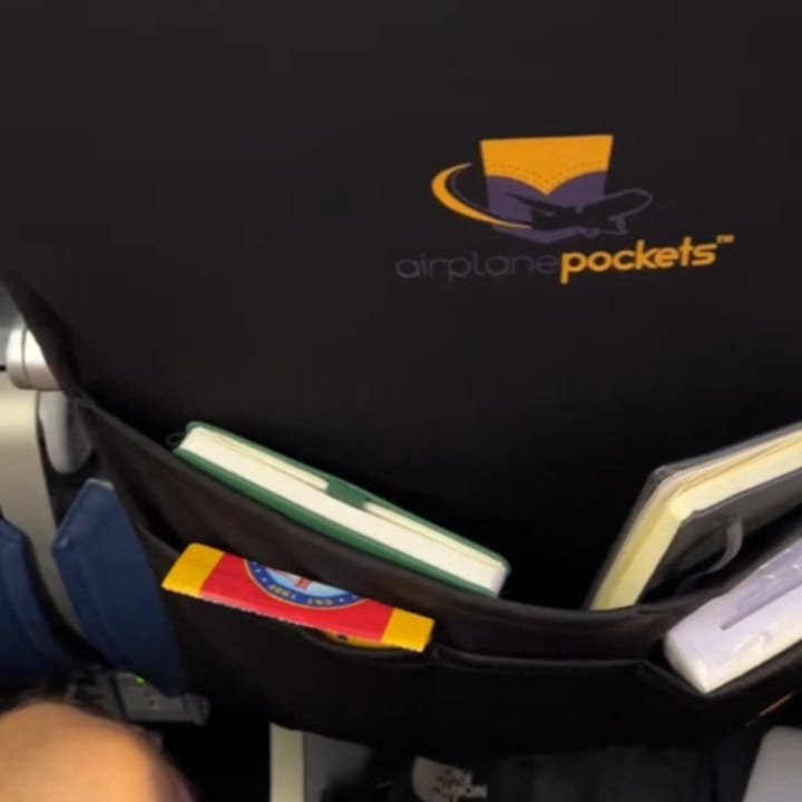 Read more about the article Airplane Tray Table Cover with Pocket Organizer
