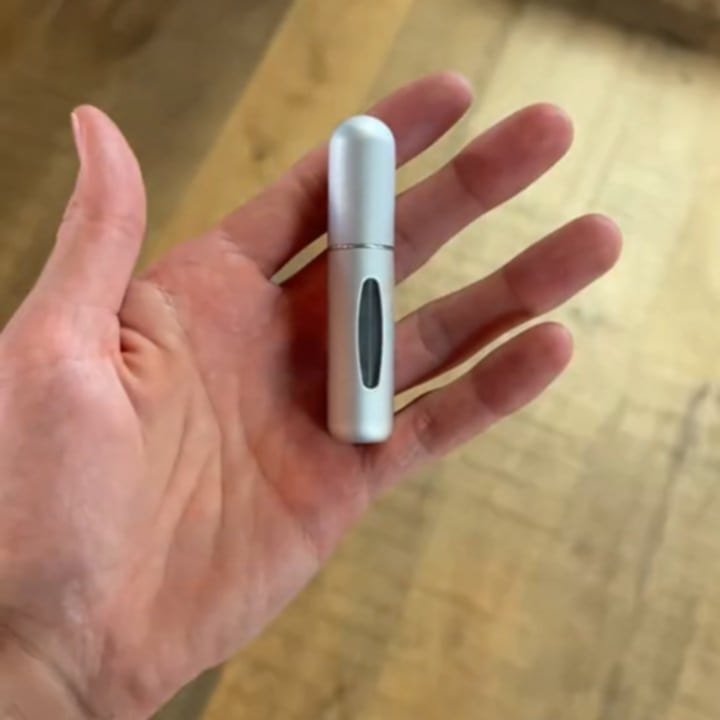 Read more about the article Portable Mini Refillable Perfume Atomizer Bottle