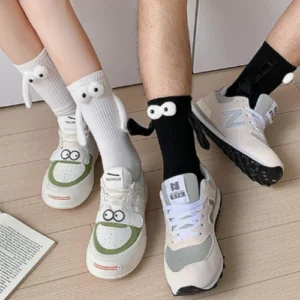 Read more about the article Magnetic Holding Hands Socks